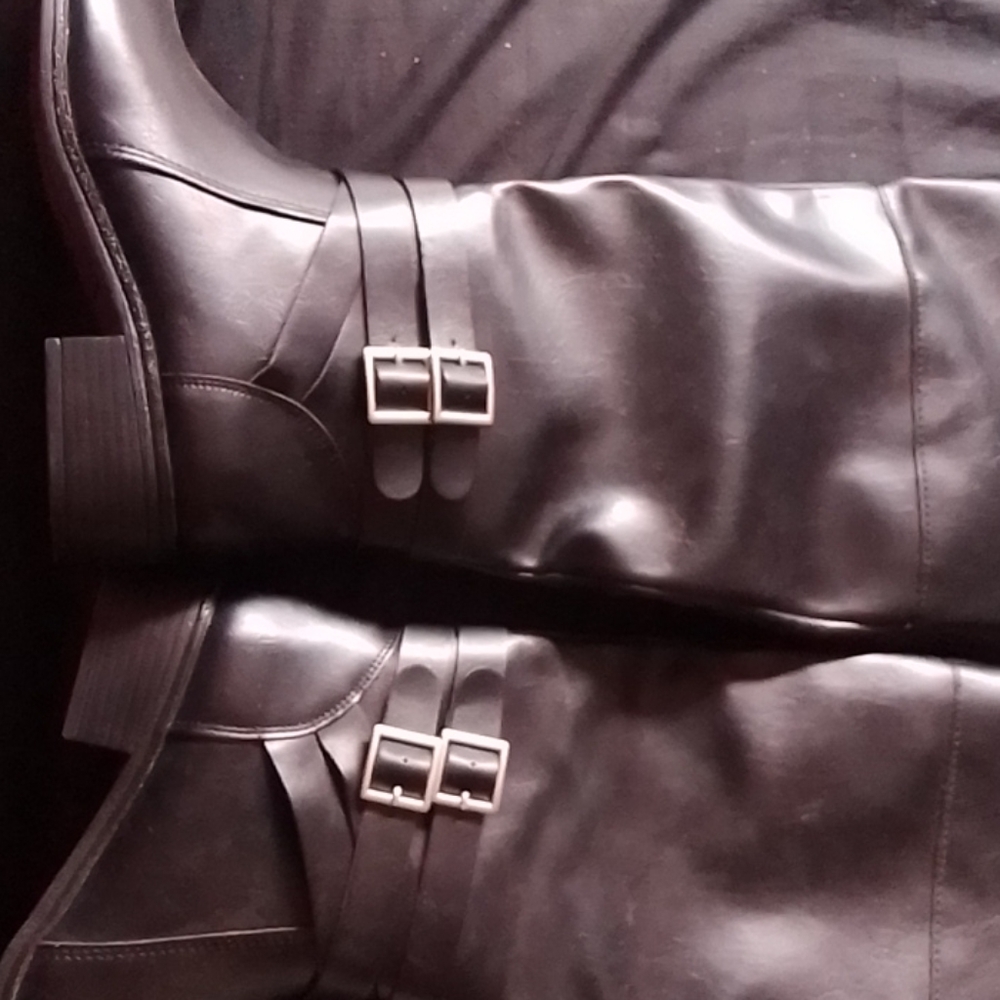 Black boots